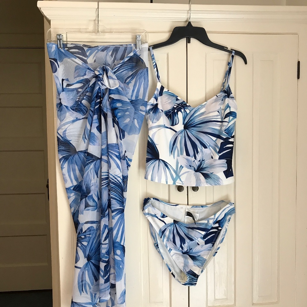 LA BLANCA 2 PIECE SWIMSUIT W/SARONG SET NWOT - Picture 7 of 11